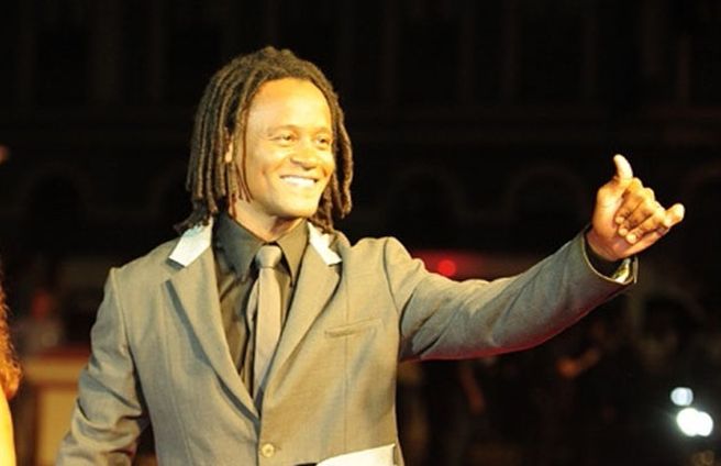 Tony Garrido - Cantor, Compositor e Fisioterapeuta